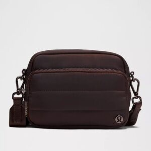 Lululemon Everywhere Crossbody Bag 2L Wunder Puff Iridescent